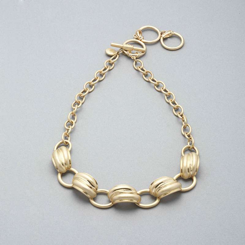 Worn Gold Necklace image number null